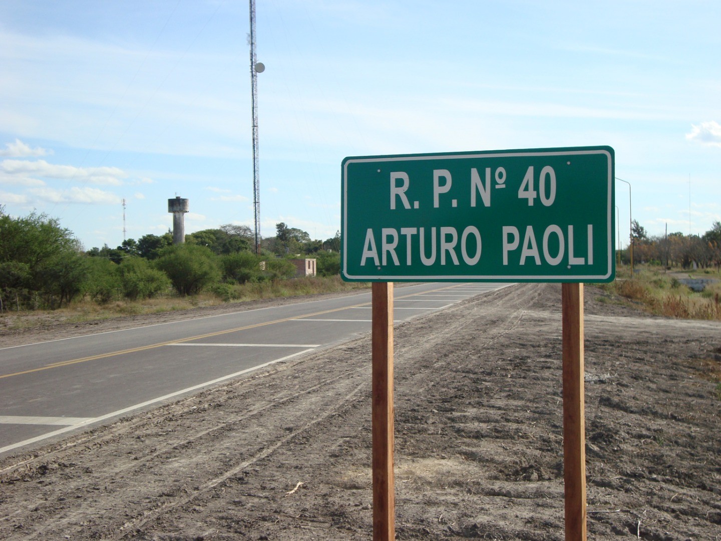 2006, Argentina, Stato di Santa Fé - Viene intitolata ad Arturo Paoli la strada che collega il capoluogo Reconquista a Fortin Olmos