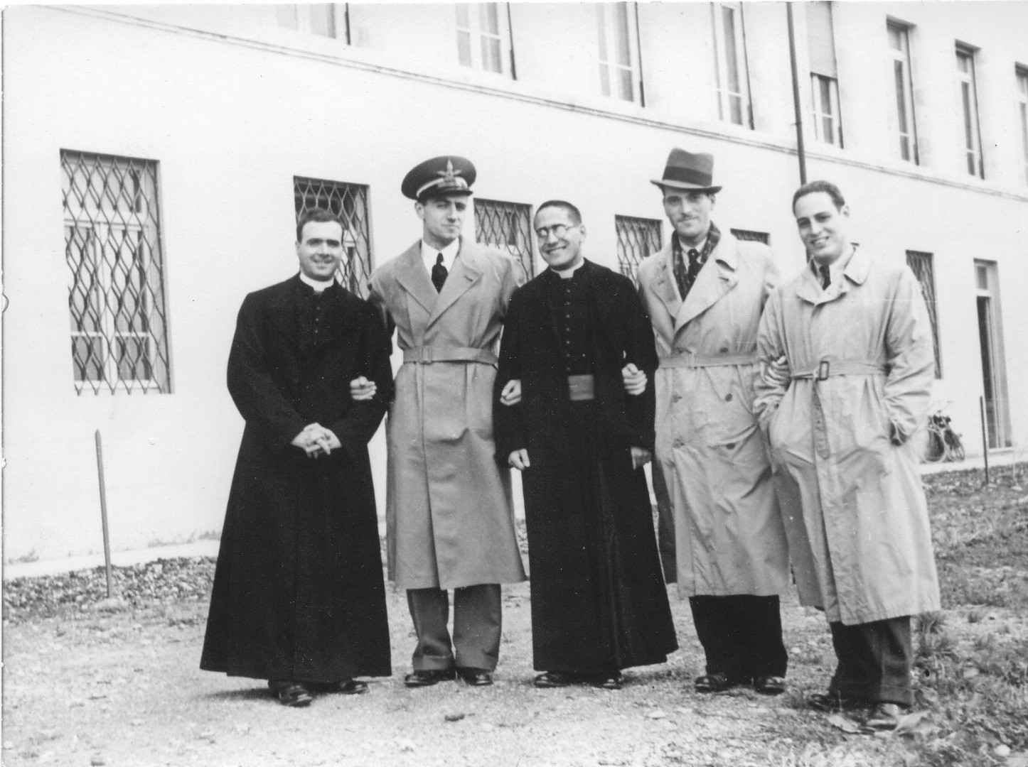 Lucca, 1937 - Arturo Paoli con alcuni amici di gioventù
